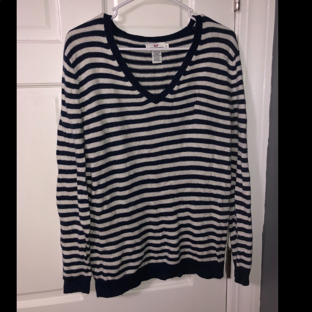 Vineyard vines sweater